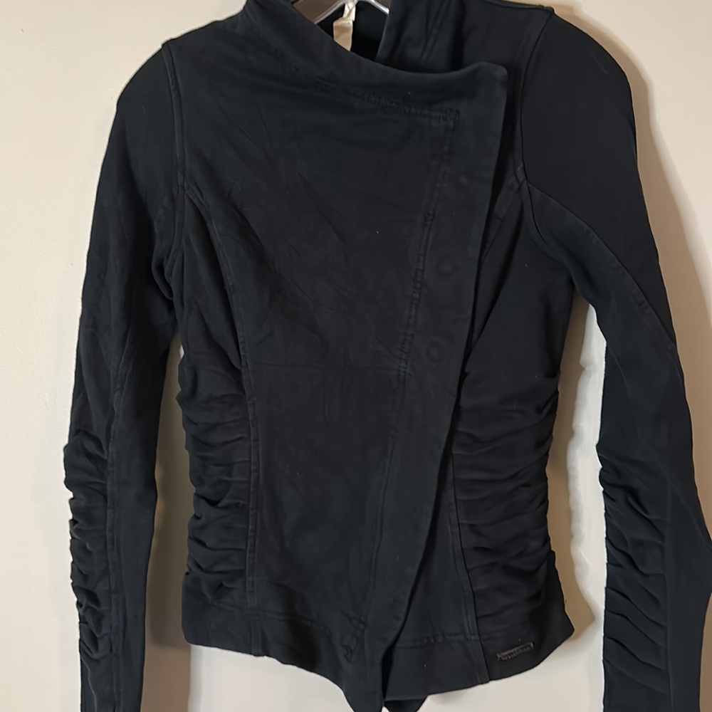 Lululemon Solace Ruched Jacket - Picture 3 of 16